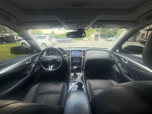 Used 2018 INFINITI Q50 Luxe w/ Sensory Package (Luxe) RWD image 14