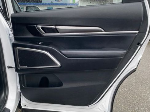 Used 2023 Kia Telluride S image 25