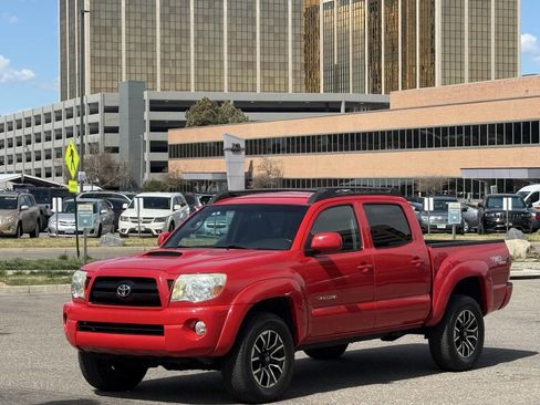 Used 2005 Toyota Tacoma 4x4 Double Cab image 1