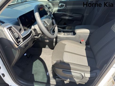 New 2026 Kia Sorento LX FWD image 9