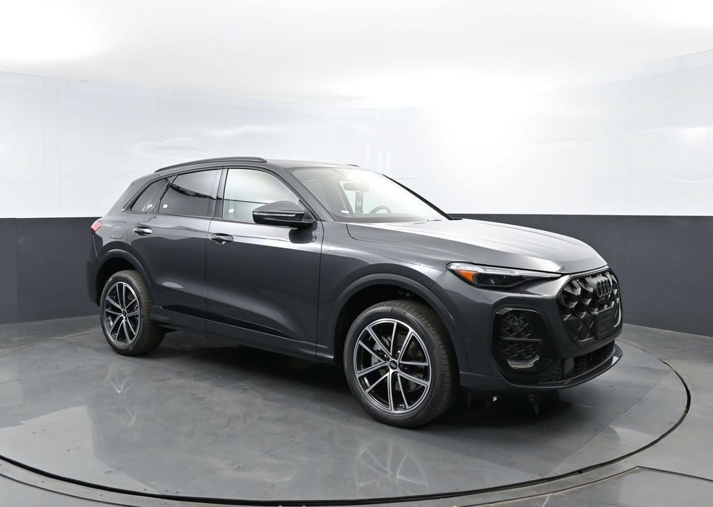 New 2026 Audi Q5 Premium AWD/4WD image 3