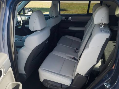 New 2027 Hyundai Santa Fe SEL FWD image 16