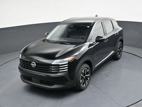 Certified 2025 Nissan Kicks SV image 27