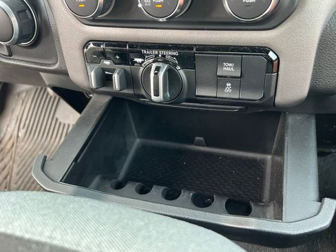 Used 2022 RAM 1500 Big Horn w/ Trailer Tow Group image 37