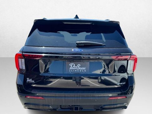 Used 2025 Ford Explorer ST-Line AWD/4WD image 6