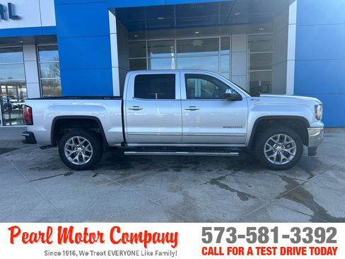 Certified 2018 GMC Sierra 1500 SLT w/ SLT Premium Package image 3