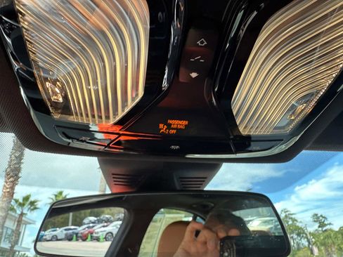 Certified 2025 BMW 330i Sedan w/ Convenience Package image 28