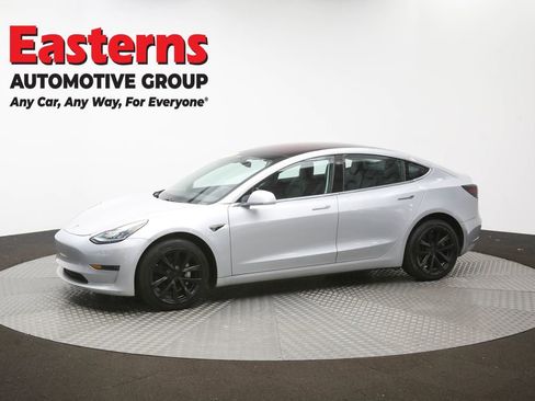 Used 2018 Tesla Model 3 Long Range image 54