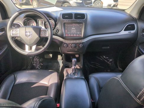 Used 2018 Dodge Journey Crossroad FWD image 16