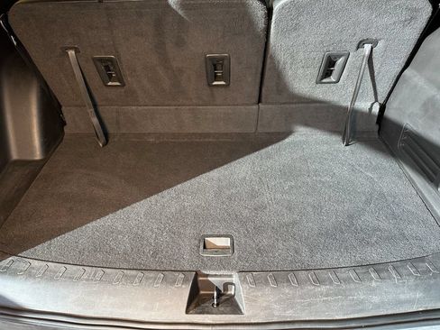 Used 2020 Chevrolet Traverse LT AWD/4WD image 23