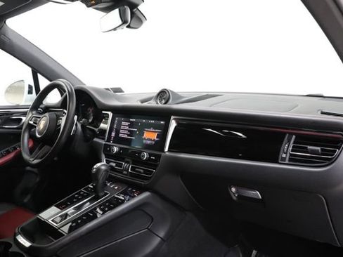 Used 2023 Porsche Macan S AWD/4WD image 14