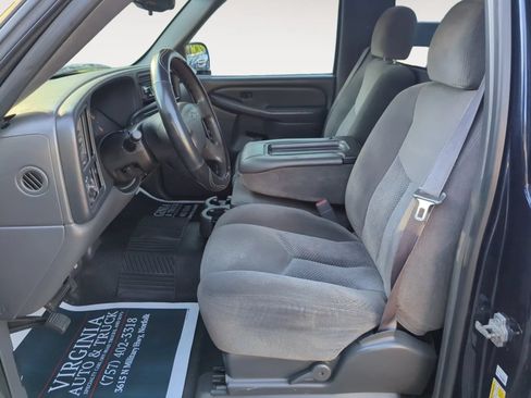 Used 2007 Chevrolet Silverado 1500 W/T RWD image 11