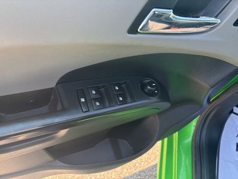Used 2015 Chevrolet Sonic LT image 17