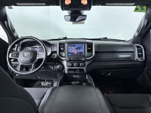 Used 2022 RAM 1500 Big Horn AWD/4WD image 3