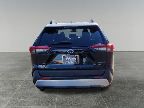 Used 2019 Toyota RAV4 Adventure image 6