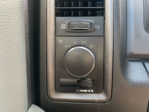 Used 2014 RAM 5500 Tradesman w/ Power & Remote Entry Group image 18