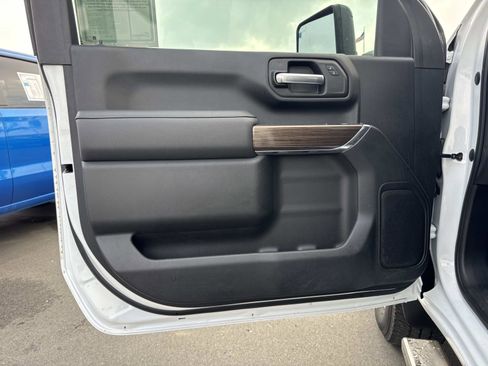 Used 2021 Chevrolet Silverado 3500 LT w/ Convenience Package image 19