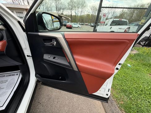 Used 2013 Toyota RAV4 Limited image 14