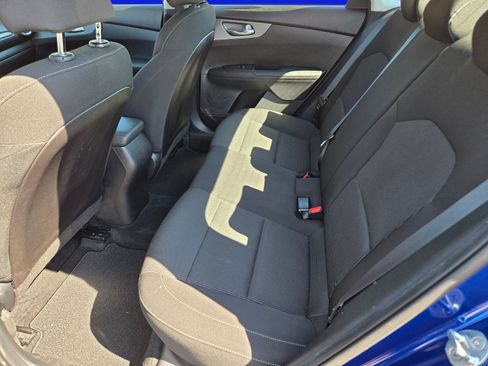 Used 2021 Kia Forte LXS FWD image 17