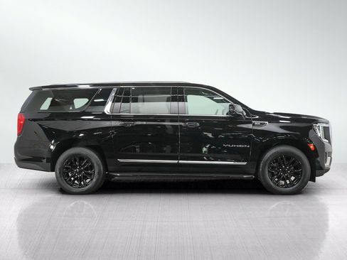 Used 2021 GMC Yukon XL SLT w/ Rear Media and Nav Package AWD/4WD image 6