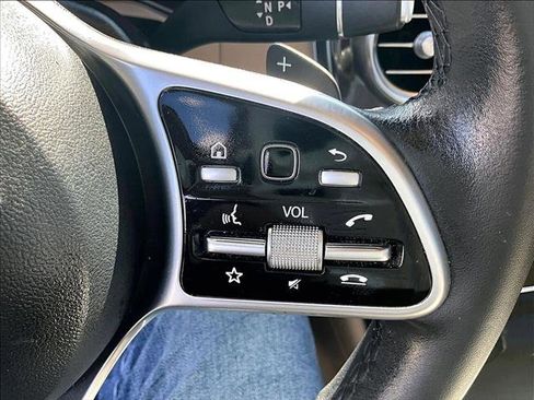 Used 2022 Mercedes-Benz GLC 300 image 20