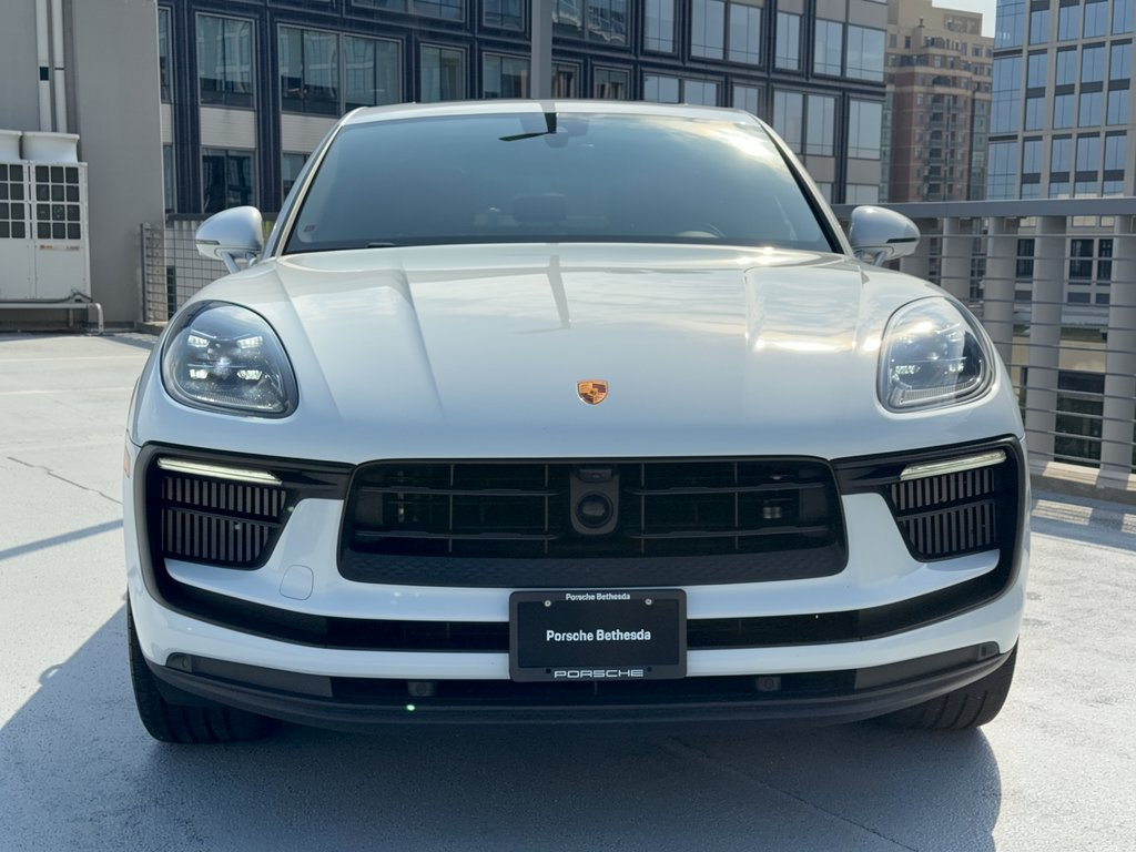 Certified 2024 Porsche Macan S AWD/4WD image 6