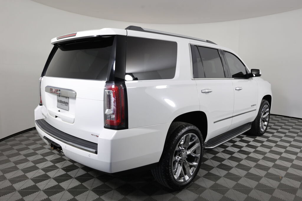 Used 2018 GMC Yukon Denali w/ Open Road Package AWD/4WD image 2