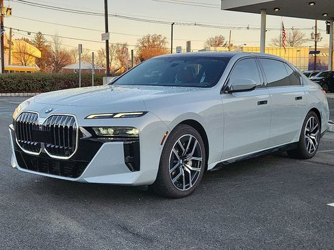 Certified 2024 BMW 760i xDrive 760i xDrive image 3