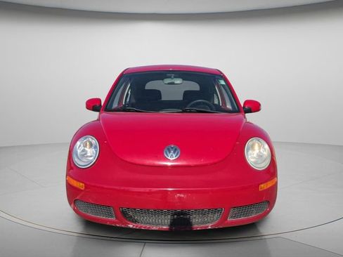Used 2010 Volkswagen Beetle Coupe image 9