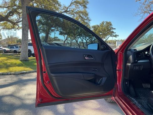 Used 2019 Acura ILX Premium Package image 24