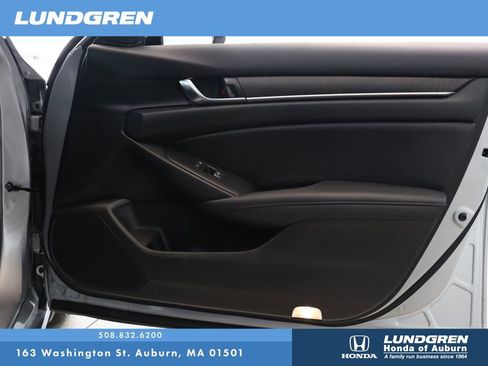 Used 2021 Honda Accord Touring image 18