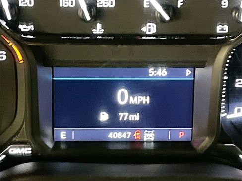 Used 2023 GMC Sierra 3500 SLE w/ SLE Convenience Package image 12