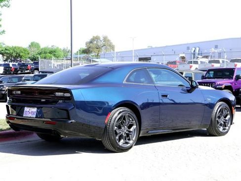 New 2026 Dodge Charger R/T image 5