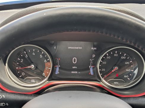 Used 2018 Jeep Compass Trailhawk w/ Leather Interior Group AWD/4WD image 24