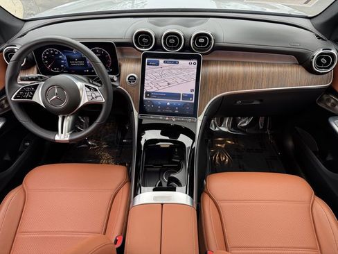 Used 2023 Mercedes-Benz GLC 300 image 10