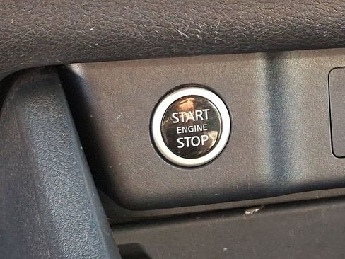 Certified 2023 Nissan Rogue SV AWD/4WD image 22