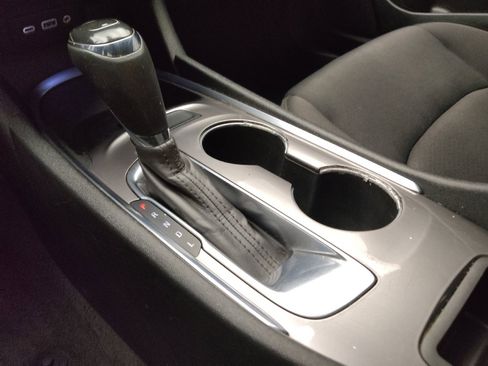 Used 2020 Chevrolet Malibu LT FWD image 26