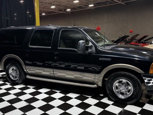 Used 2001 Ford Excursion Limited image 9