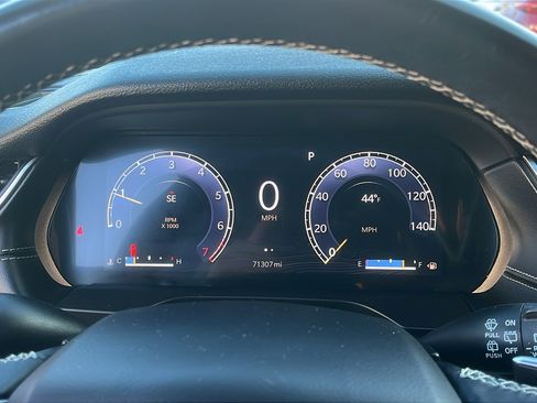 Used 2021 Jeep Grand Cherokee L Laredo image 14