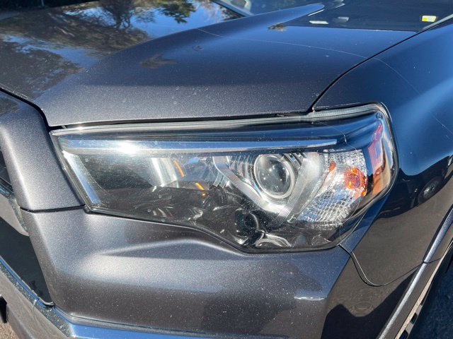 Used 2014 Toyota 4Runner Limited AWD/4WD image 9