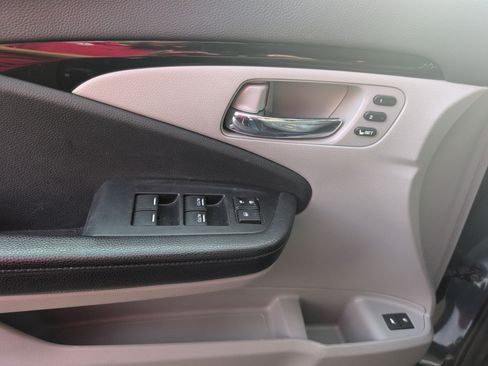 Used 2019 Honda Pilot Elite image 10