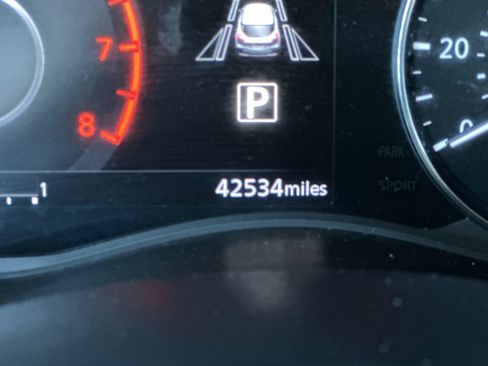 Used 2022 Nissan Kicks SR w/ Interior Electronics Package FWD image 24