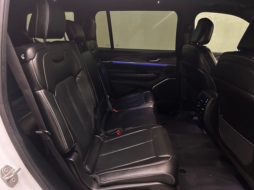 Used 2023 Jeep Grand Cherokee L Overland AWD/4WD image 17