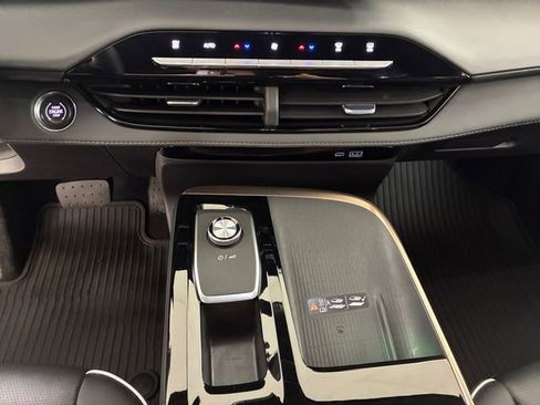 Certified 2025 Buick Enclave Avenir w/ Super Cruise Package image 21