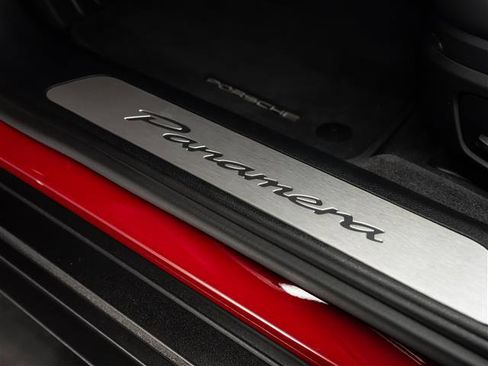 Certified 2025 Porsche Panamera image 22