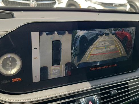 Used 2023 Lexus LS 500 w/ Interior Upgrade Package RWD image 29