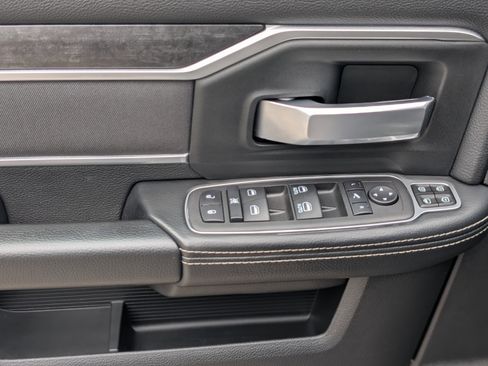 Used 2024 RAM 2500 Big Horn w/ Night Edition image 15