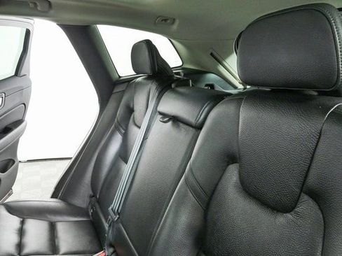 Used 2024 Volvo XC60 B5 Plus w/ Climate Package AWD/4WD image 19