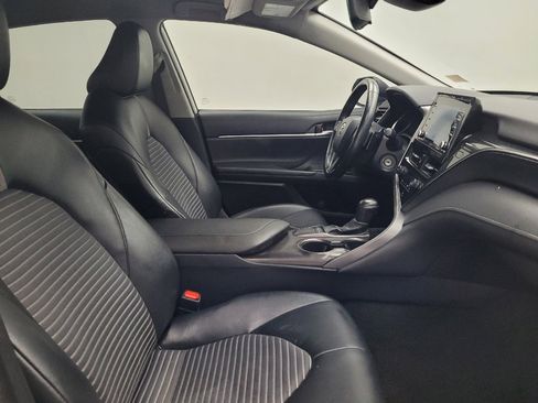 Used 2023 Toyota Camry SE image 21