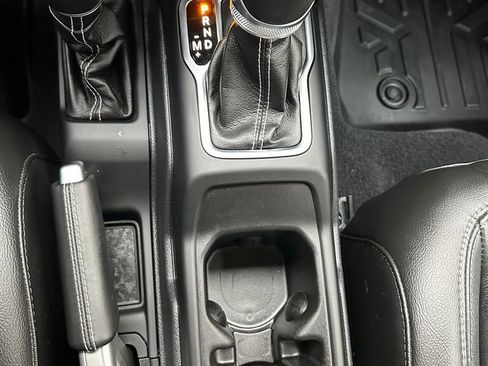 Used 2023 Jeep Wrangler Unlimited Sahara w/ Cold Weather Group image 13